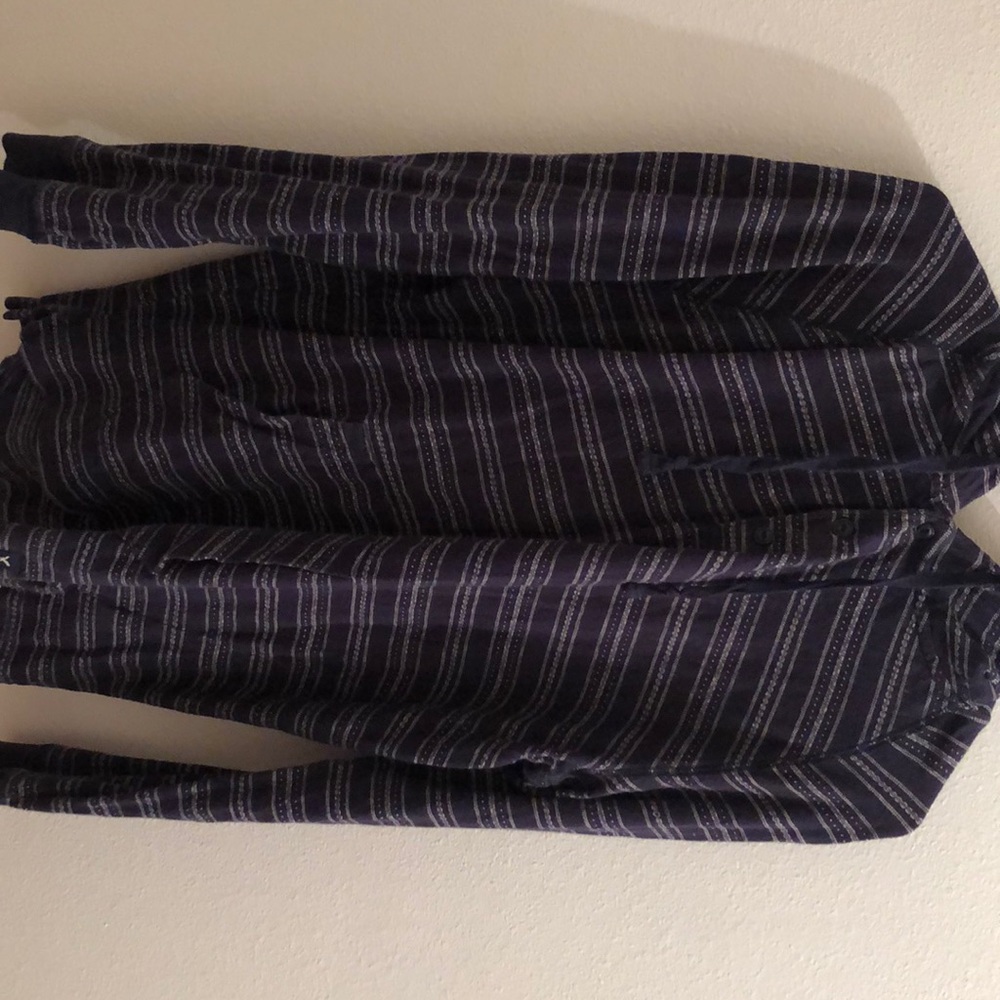 Men’s long sleeve with hood